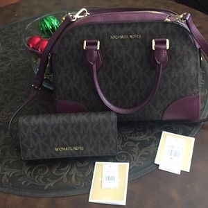 Beautiful Plum Signature Michael Kors Purse,Wallet